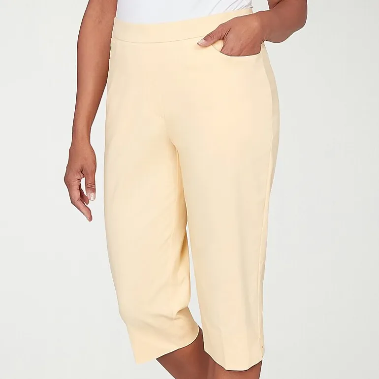 Alfred Dunner Classics Womens Stretch Fabric Straight Mid Rise Capri Pant