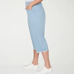 Alfred Dunner Classics Womens Plus Mid Rise Stretch Fabric Capri Jean