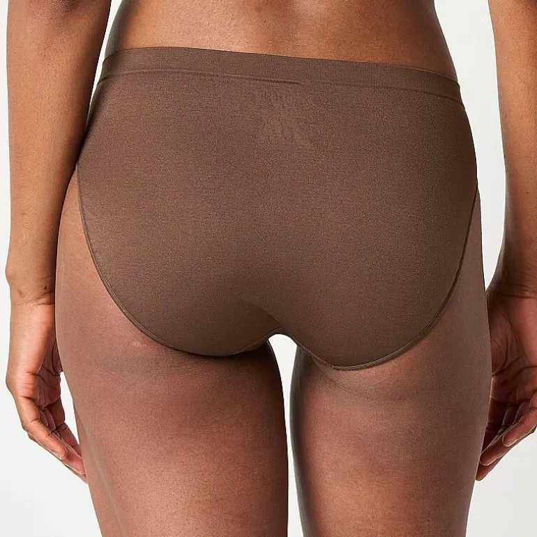 Ambrielle Womens Seamless High Cut Panty