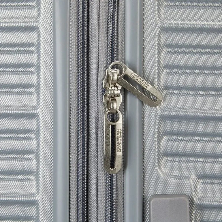 American Tourister Color Splash 20 Inch Hardside Expandable Carry-On Spinner Luggage