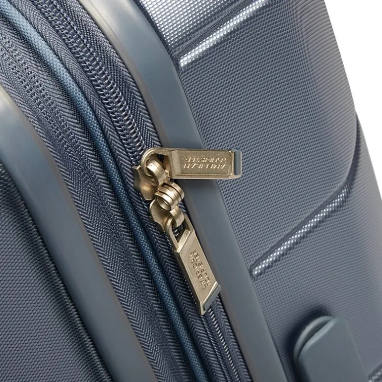 American Tourister Stratum 2.0 20 Inch Hardside Expandable Carry-On Spinner Luggage