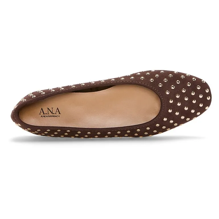 a.n.a Womens Almond Closed Toe Ballet Flats