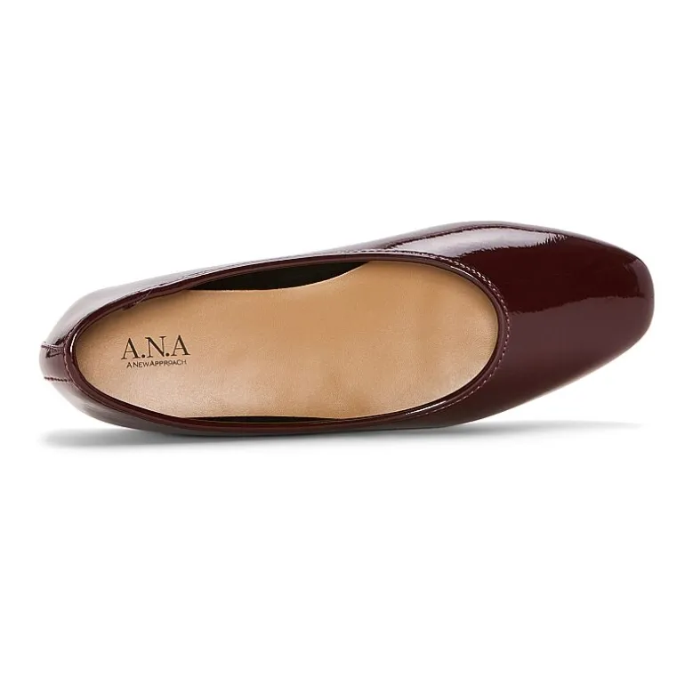 a.n.a Womens Almond Closed Toe Ballet Flats