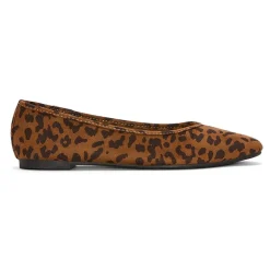 a.n.a Womens Almond Closed Toe Ballet Flats