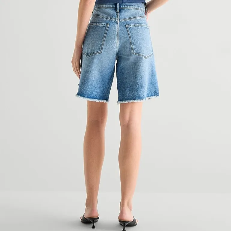 a.n.a Womens 9" Mid Rise Bermuda Short