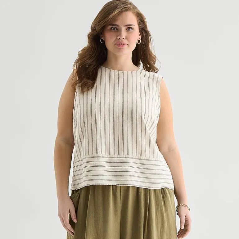 a.n.a Womens Plus Round Neck Sleeveless Blouse