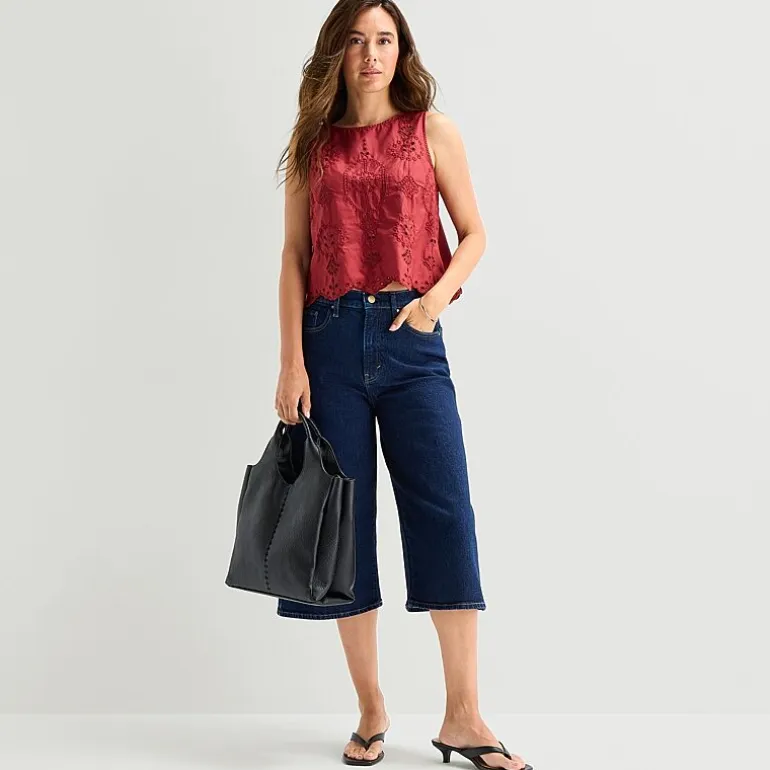 a.n.a Womens Round Neck Sleeveless Blouse