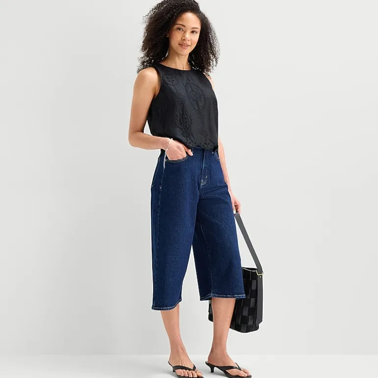 a.n.a Womens Round Neck Sleeveless Blouse