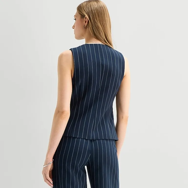 a.n.a Womens Round Neck Sleeveless Vest