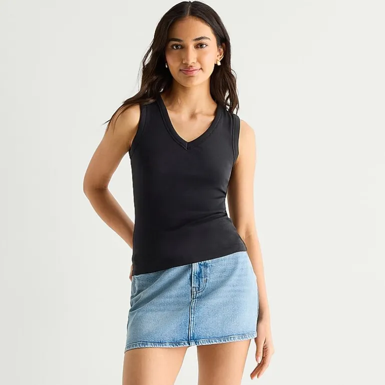 a.n.a Womens V Neck Sleeveless Tank Top