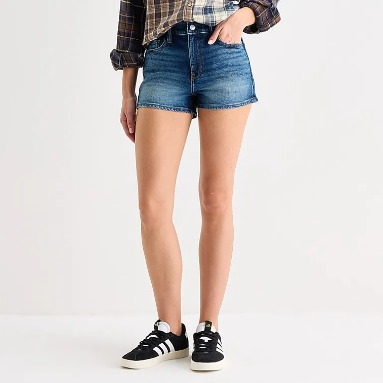 Arizona Curvy Womens 2 1/2" High Rise Juniors Denim Short