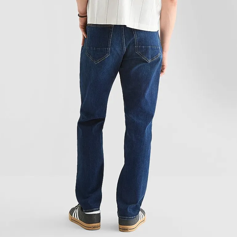 Arizona Mens Tapered Leg Athletic Fit Jean