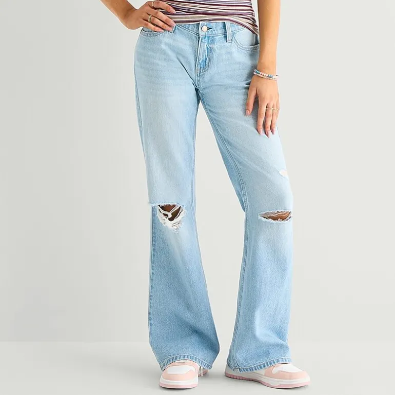 Arizona Womens Juniors Low Rise Bootcut Jean
