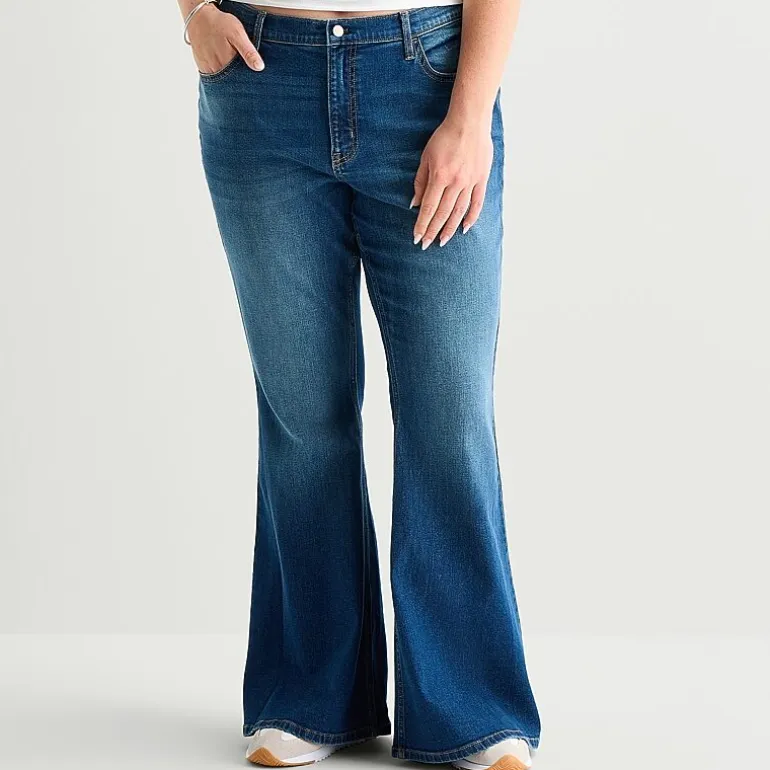 Arizona Womens Juniors Plus Low Rise Flare Leg Jean