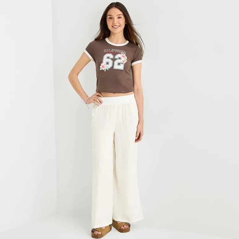 Arizona Womens Juniors Round Neck Short Sleeve Regular Fit Graphic T-Shirt