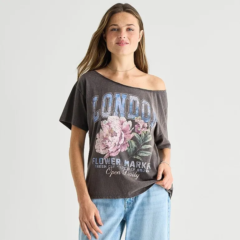 Arizona Womens Juniors Scoop Neck Short Sleeve Regular Fit Graphic T-Shirt
