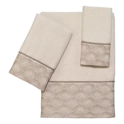 Avanti Deco Shell Ivory Embellished Bordered Bath Towel
