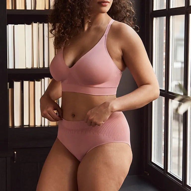 Bali Comfort Revolution Modern Seamless Wireless Full Coverage Bra-Df3380