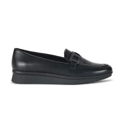 Baretraps Addison Womens Moc Closed Toe Loafers