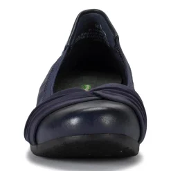 Baretraps Marcie Womens Round Closed Toe Slip-On Shoe