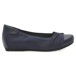 Baretraps Marcie Womens Round Closed Toe Slip-On Shoe