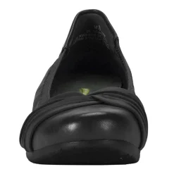 Baretraps Marcie Womens Round Closed Toe Slip-On Shoe