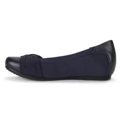 Baretraps Marcie Womens Round Closed Toe Slip-On Shoe