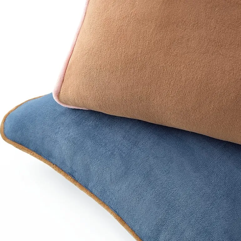 Bearpaw Blair 20x20 Square Throw Pillow