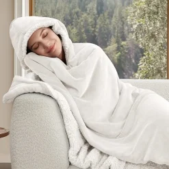 Bearpaw Midweight Wearable Blanket