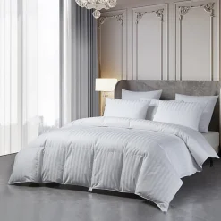 Beautyrest 500 Thread Count Damask Stripe US Grown Cotton Hungarian White Goose Down Comforter