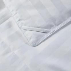 Beautyrest 500 Thread Count Damask Stripe US Grown Cotton Hungarian White Goose Down Comforter