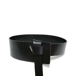 Belle & Bloom Womens Make It To Me Belt