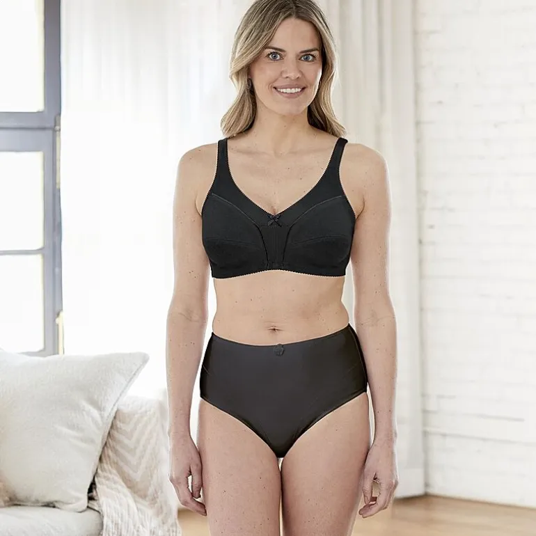 Bestform Comfortable Wireless Cotton Bra with Unlined Seamed Cups-5006825