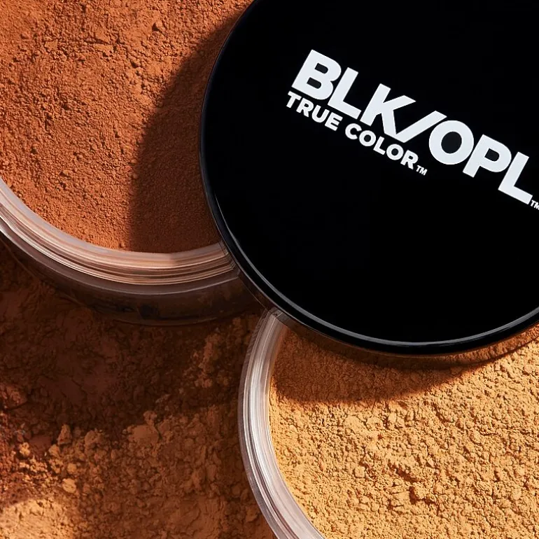 BLK/OPL True Color Soft Velvet Finishing Powder