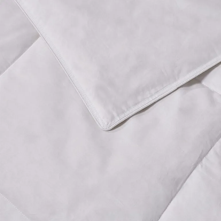 Blue Ridge Home Fashions Naples 700 Thread Count Hungarian White Goose Down Comforter