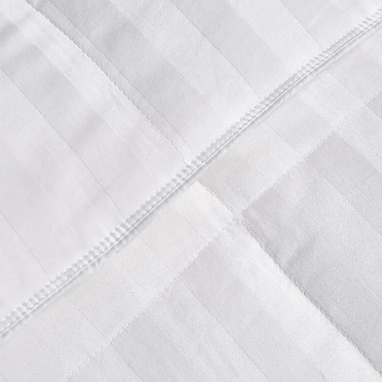 Blue Ridge Home Fashions 350 Thread Count White Goose Down and Feather Comforter