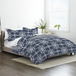 Casual Comfort Daisy Medallion Reversible Down-Alternative Comforter
