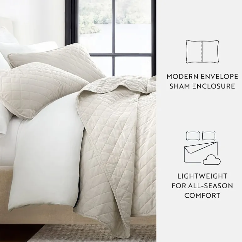 Casual Comfort Diamond Stitch Quilt Set