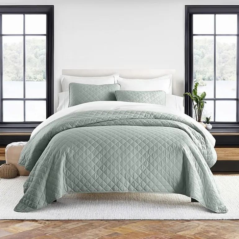 Casual Comfort Diamond Stitch Quilt Set