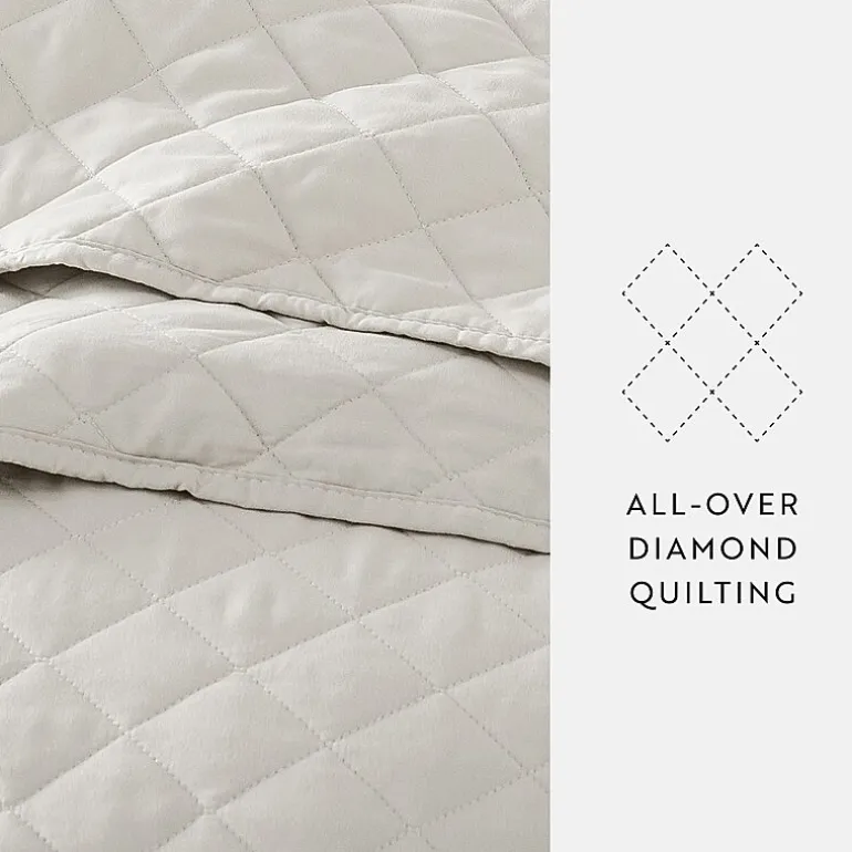 Casual Comfort Diamond Stitch Quilt Set