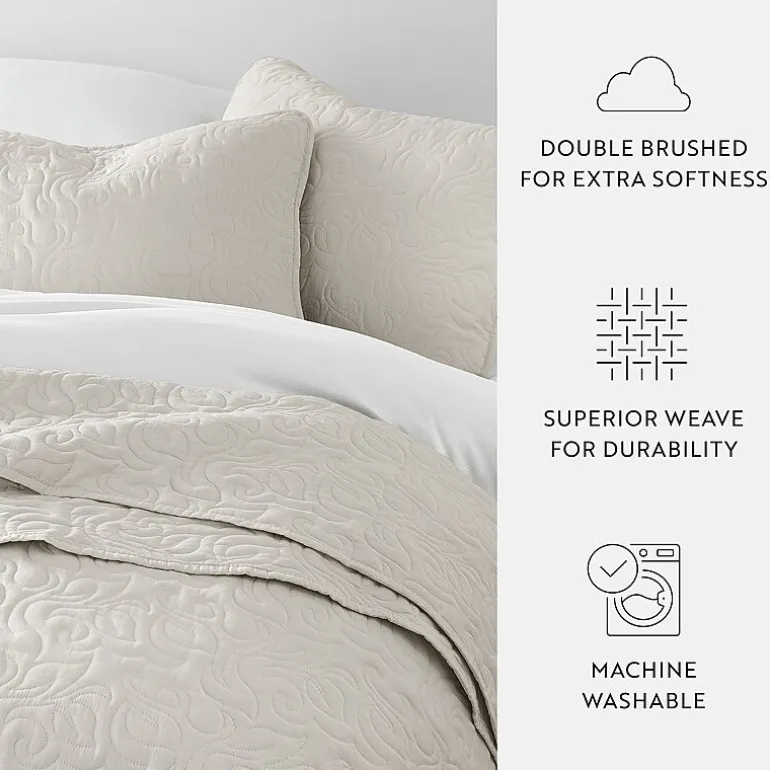 Casual Comfort Floral Stitch Quilt Set