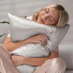 Casual Comfort Luxurious 100% Mulberry Silk Pillowcase