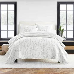 Casual Comfort Pattern Modern Reversible Quilt Set