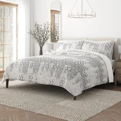 Casual Comfort Pattern Reversible Contemporary Lightweight 3 Pc. Quilt Set