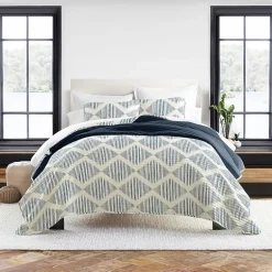 Casual Comfort Pattern Reversible Contemporary Lightweight 3 Pc. Quilt Set