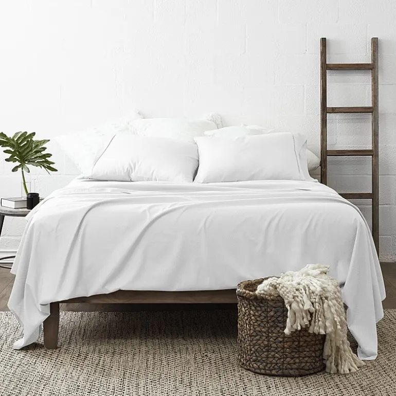 Casual Comfort™ Premium Ultra Soft Chevron Microfiber Wrinkle Free Sheet Set