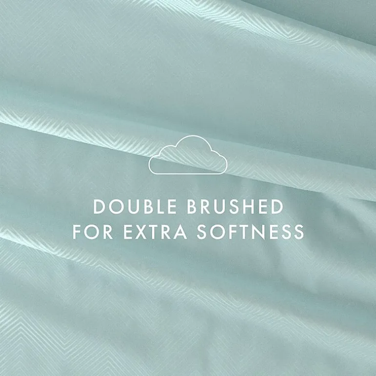 Casual Comfort™ Premium Ultra Soft Chevron Microfiber Wrinkle Free Sheet Set