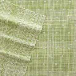 Casual Comfort™ Premium Ultra Soft Polka Dot Pattern Microfiber Wrinkle Free Sheet Set