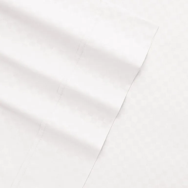 Casual Comfort™ Premium Ultra Soft Checkered Microfiber Wrinkle Free Sheet Set