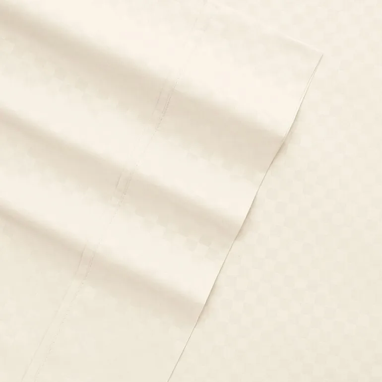 Casual Comfort™ Premium Ultra Soft Checkered Microfiber Wrinkle Free Sheet Set